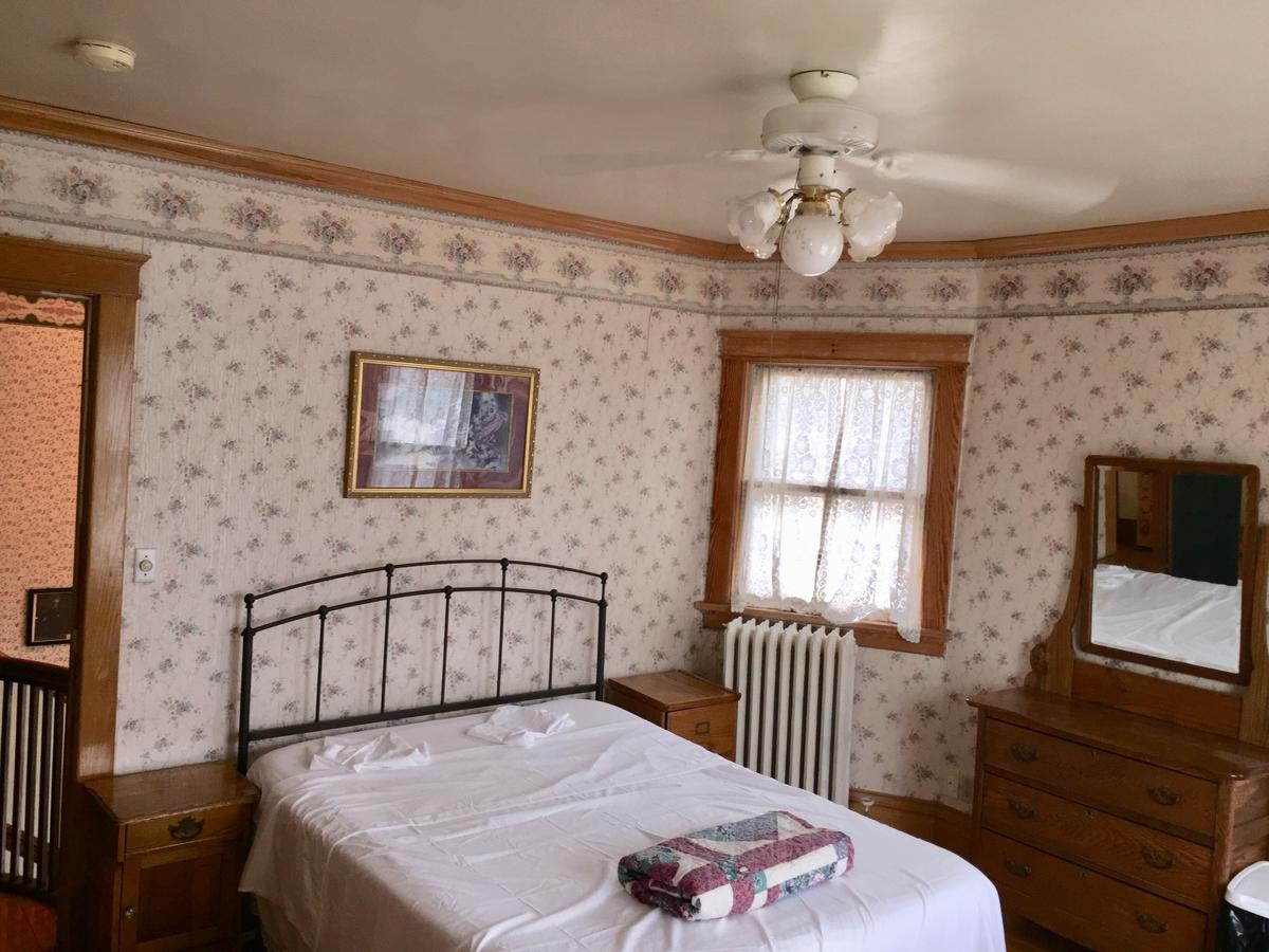 Scarlett House Victorian B & B Janesville Buitenkant foto