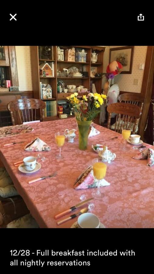 Scarlett House Victorian B & B Janesville Buitenkant foto